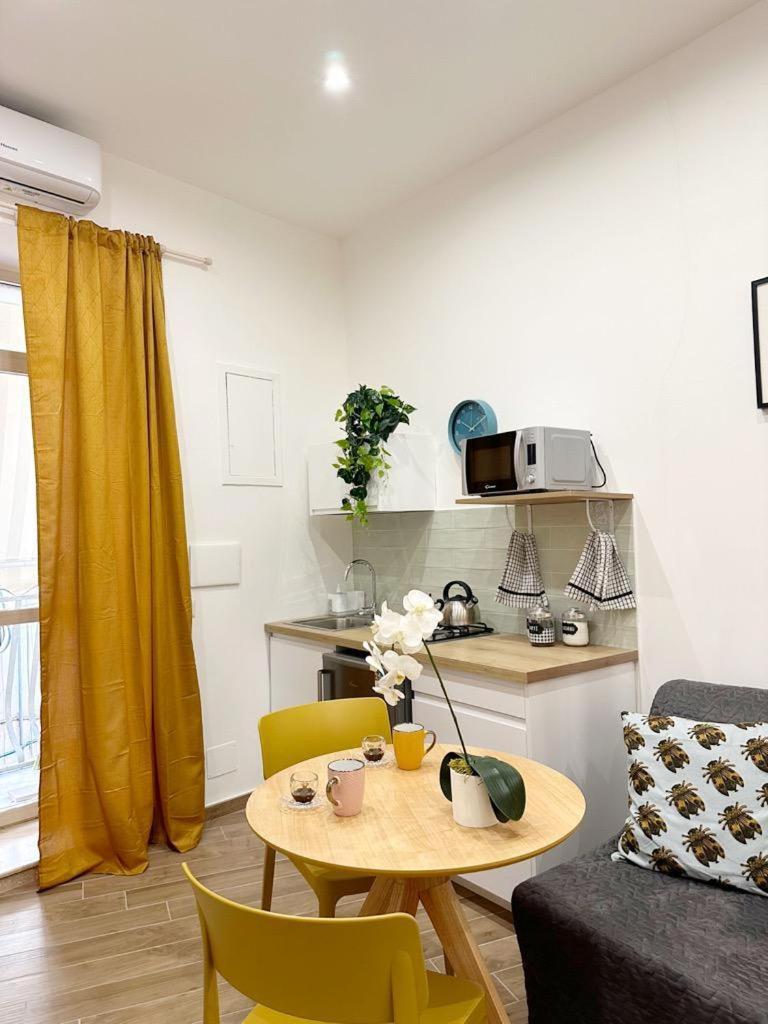 Appartamento A Casa di Marilù Napoli Esterno foto