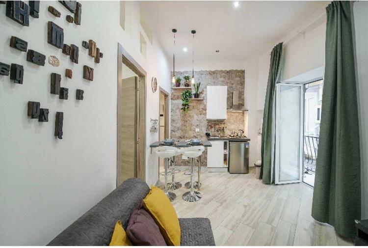 Appartamento A Casa di Marilù Napoli Esterno foto